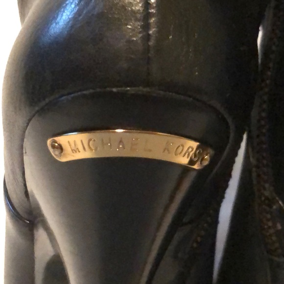 Michael Kors Women's 7.0 M Black Leather Knee High - Picture 2 of 4